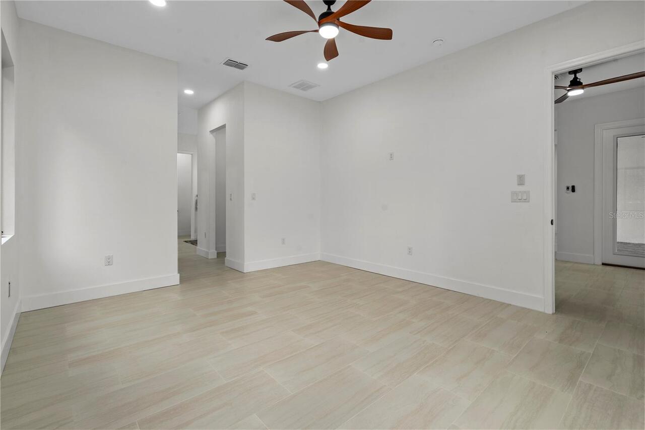 Listing Photo 24