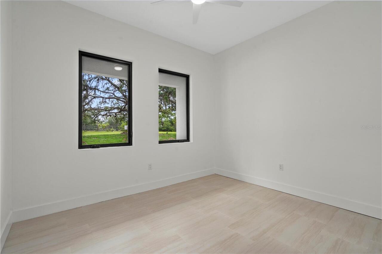 Listing Photo 33