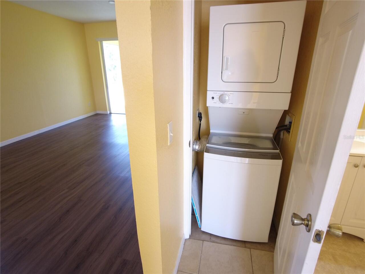 Listing Photo 8