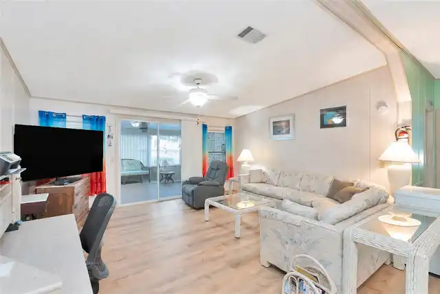Listing Photo 13
