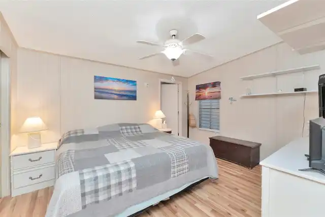 Listing Photo 28