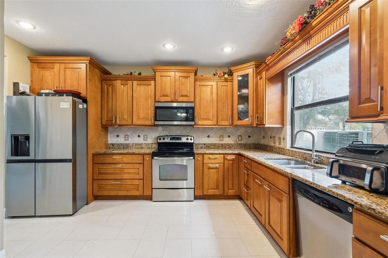 Listing Photo 11