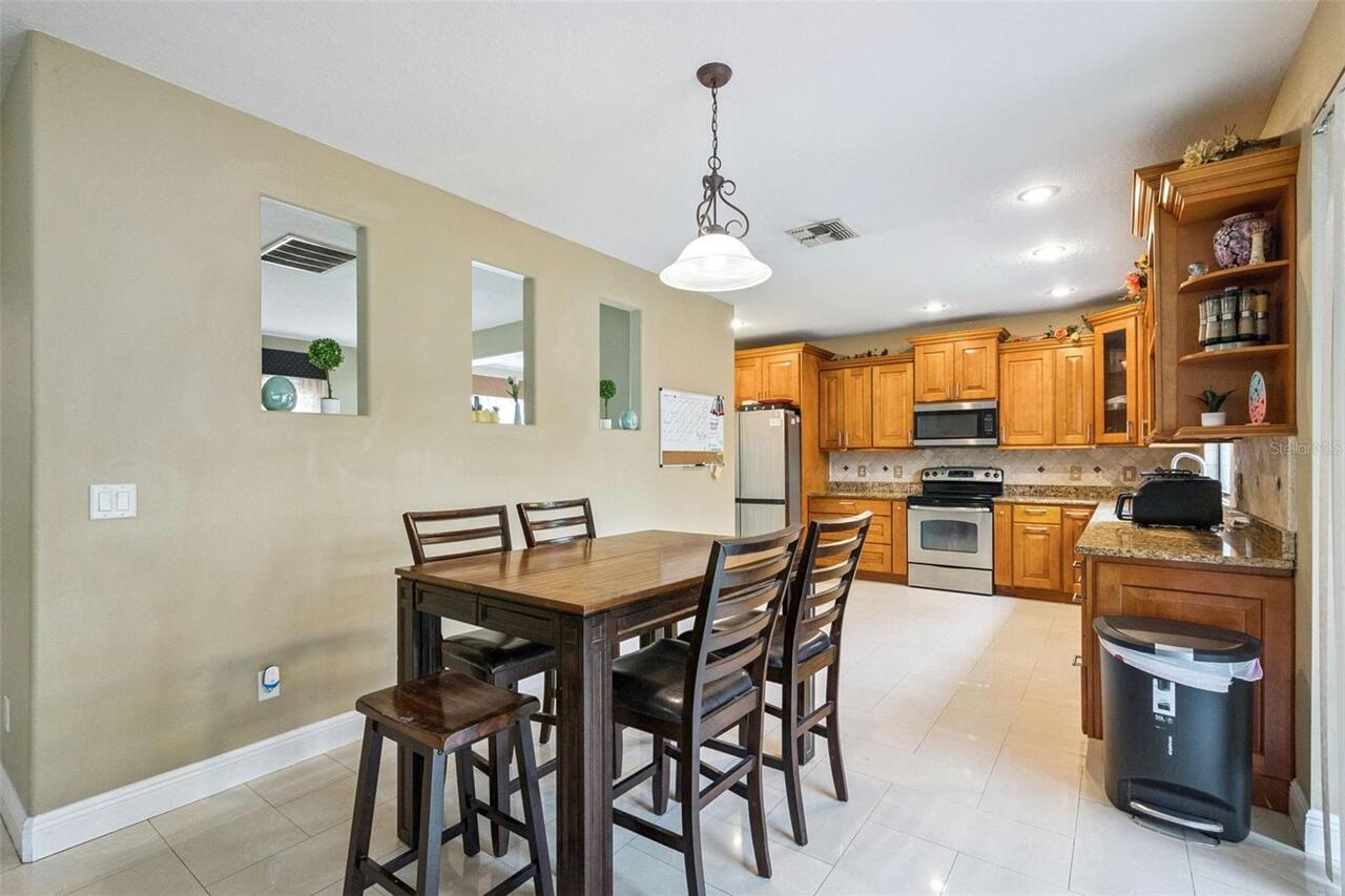 Listing Photo 12