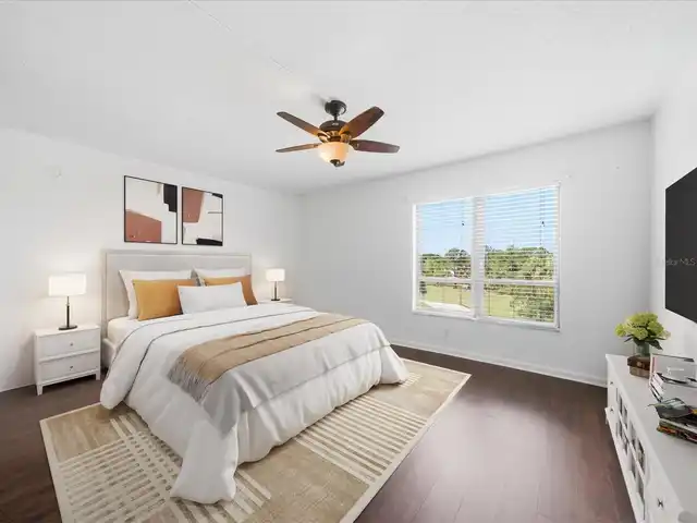 Listing Photo 23
