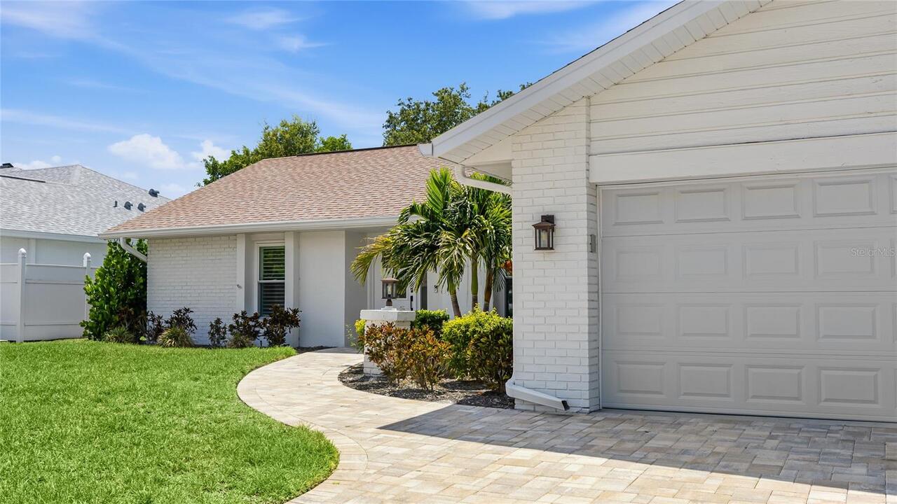 Listing Photo 8