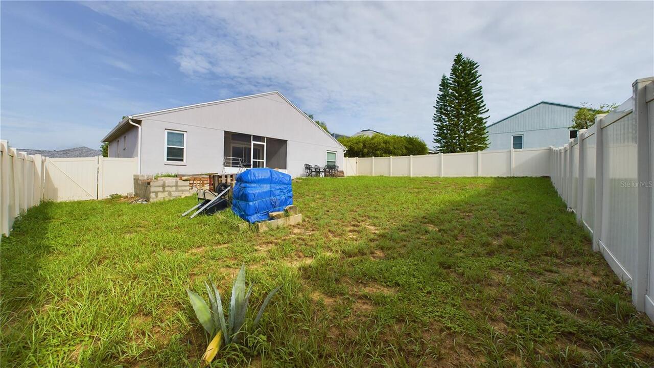 Listing Photo 9