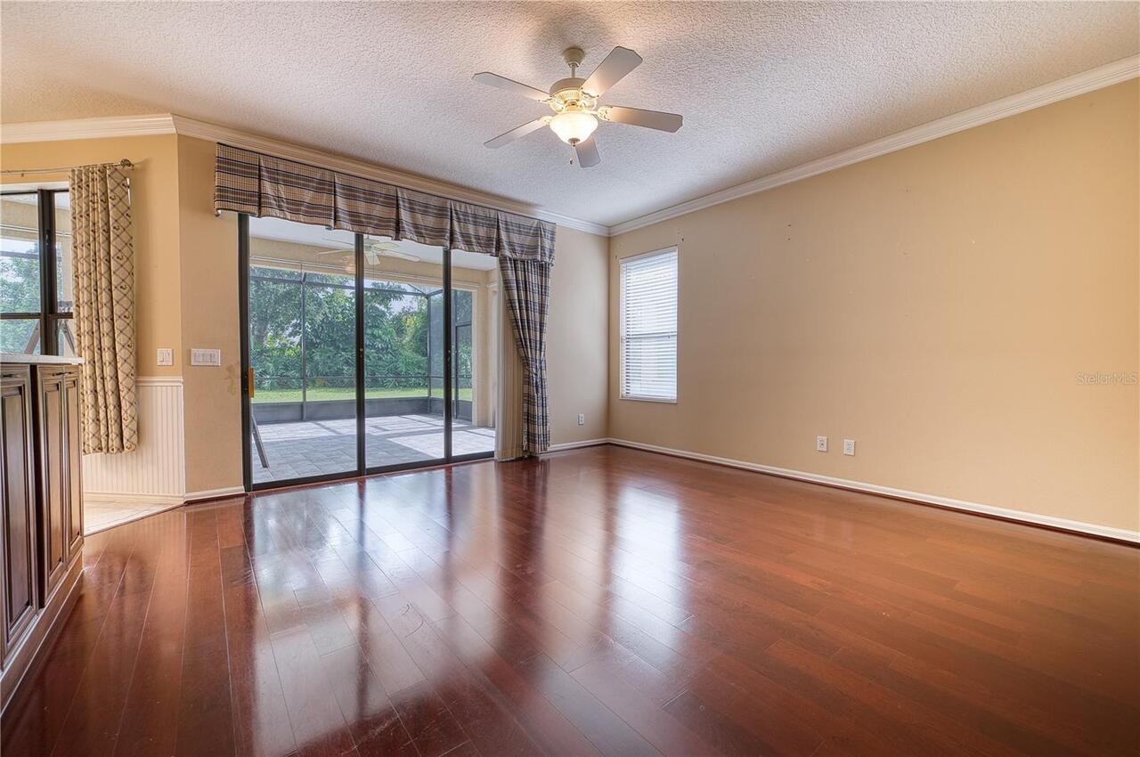 Listing Photo 9