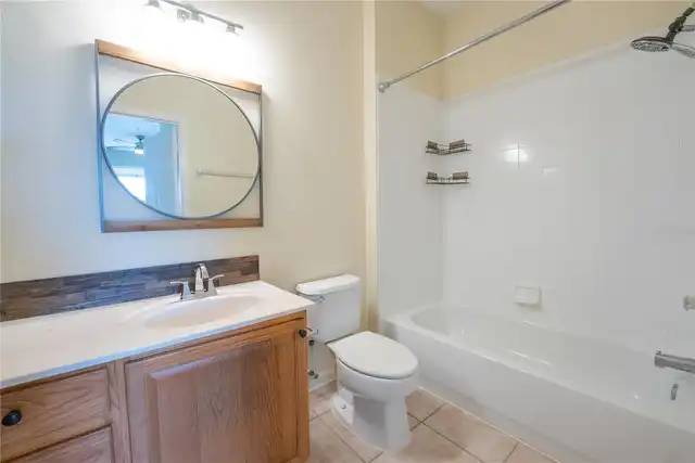 Listing Photo 9