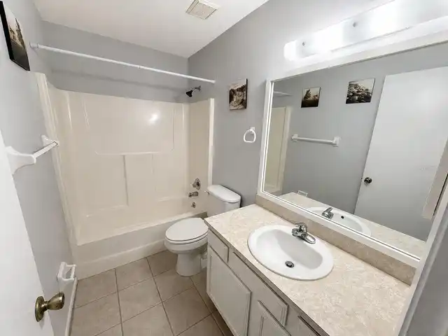 Listing Photo 6