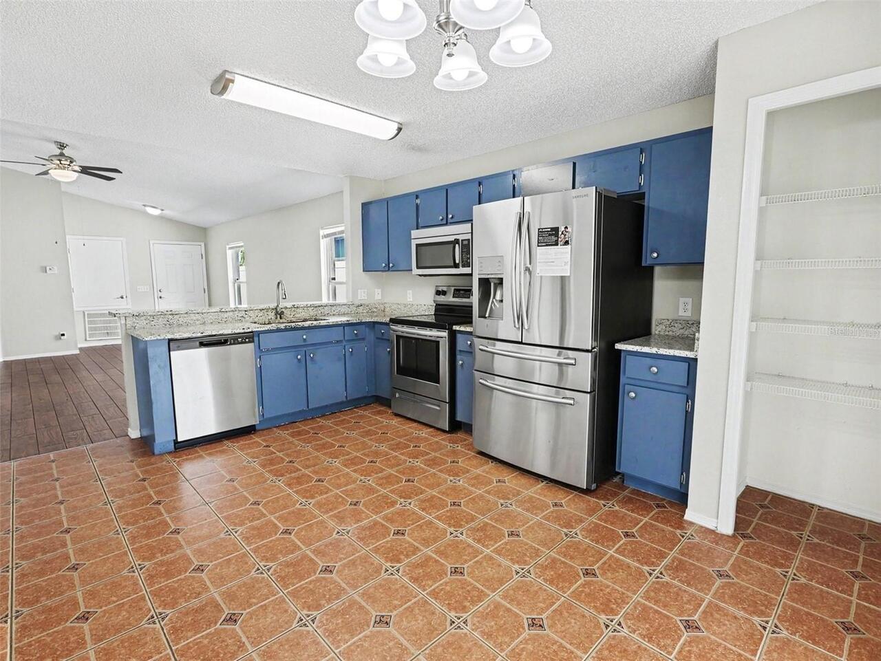 Listing Photo 7