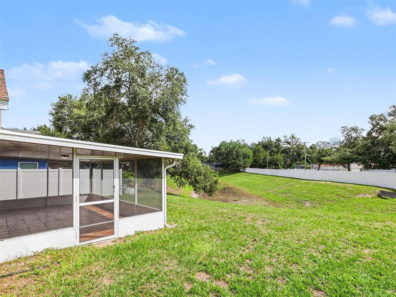 Listing Photo 17