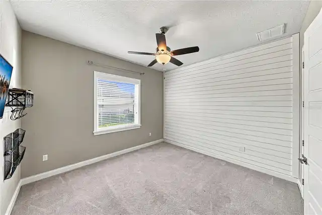 Listing Photo 34