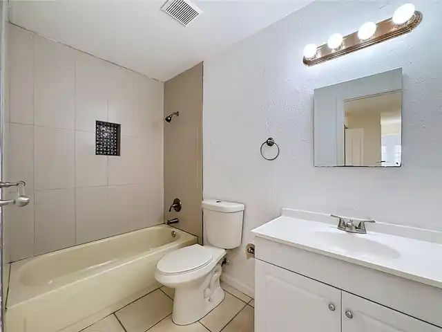 Listing Photo 38