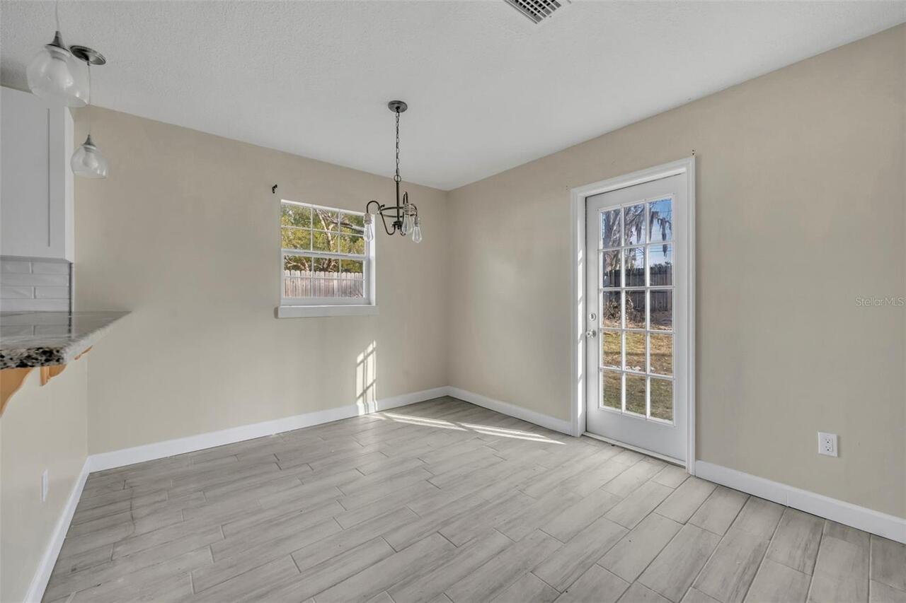 Listing Photo 8