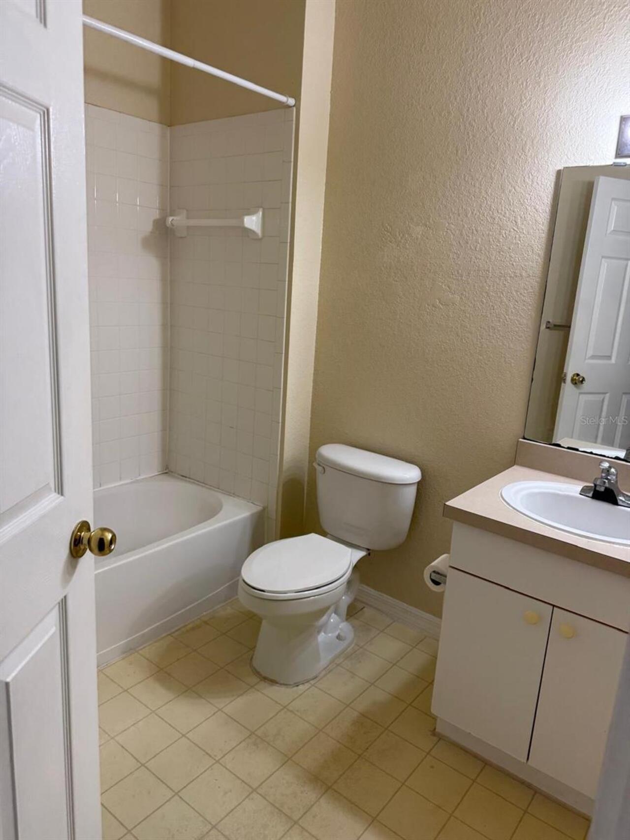 Listing Photo 12