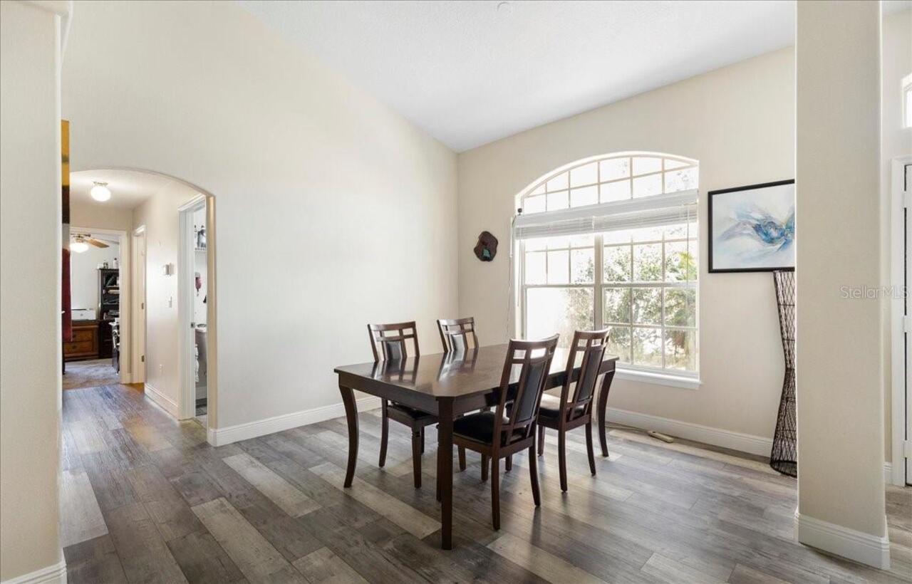 Listing Photo 8