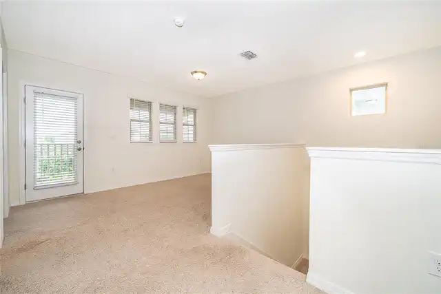 Listing Photo 22