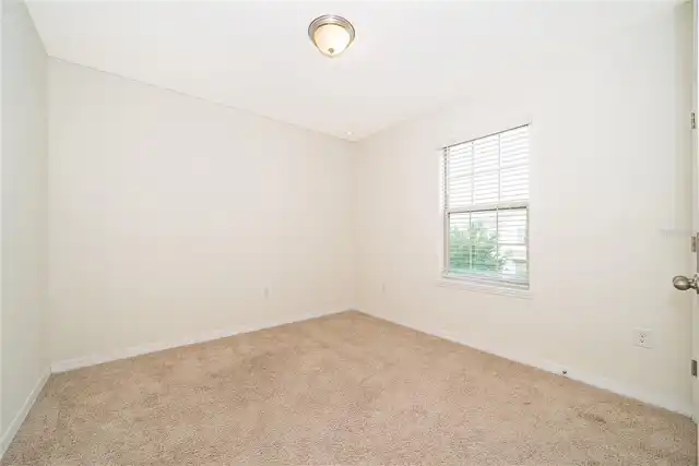 Listing Photo 24