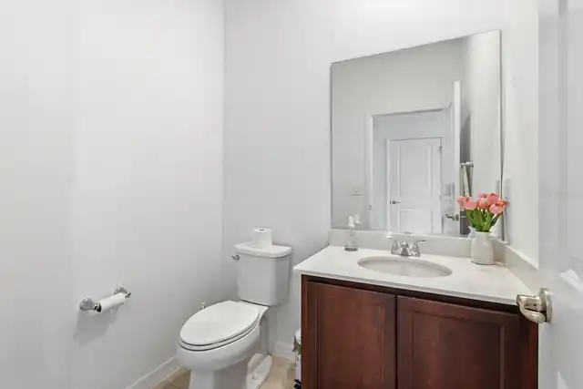 Listing Photo 9