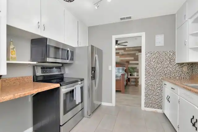 Listing Photo 17