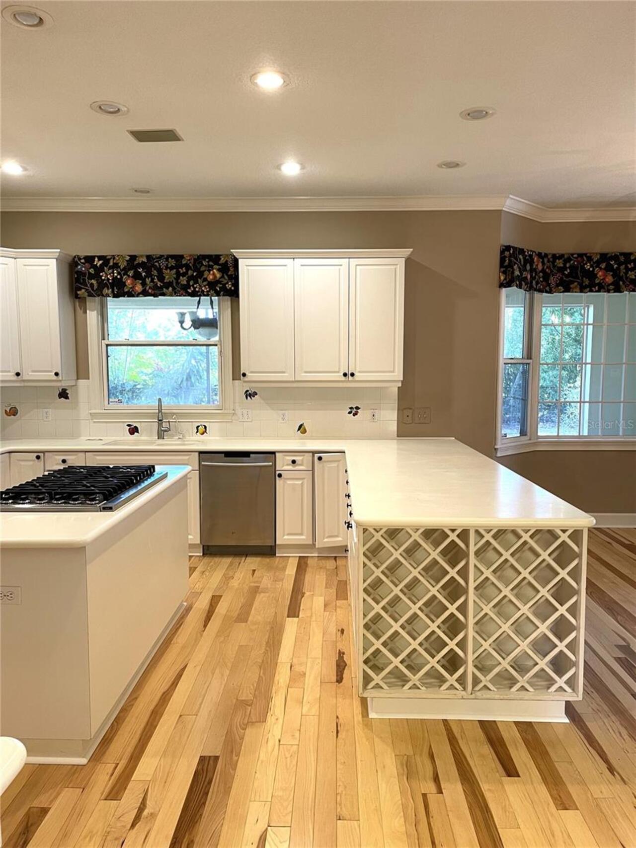Listing Photo 18