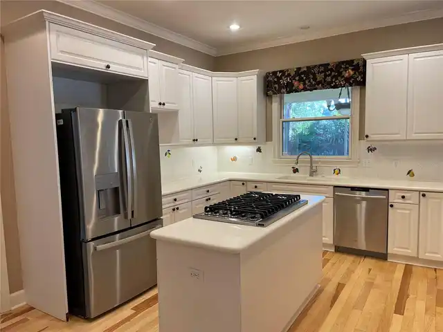 Listing Photo 23