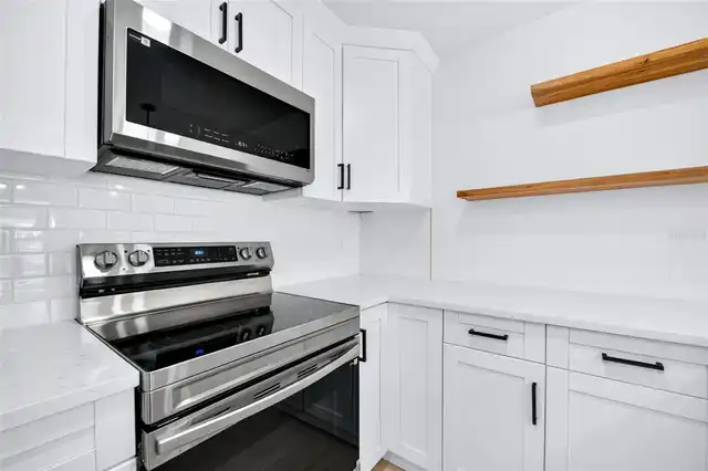 Listing Photo 16