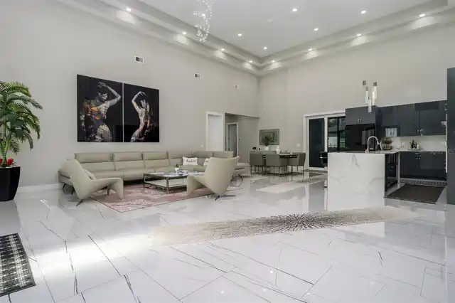 Listing Photo 7