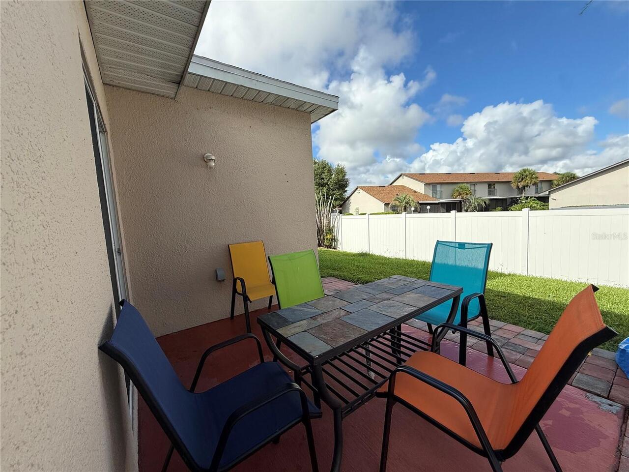 Listing Photo 12