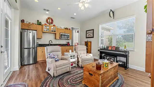 Listing Photo 41