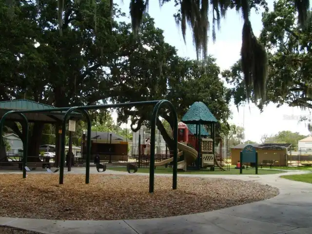Listing Photo 15