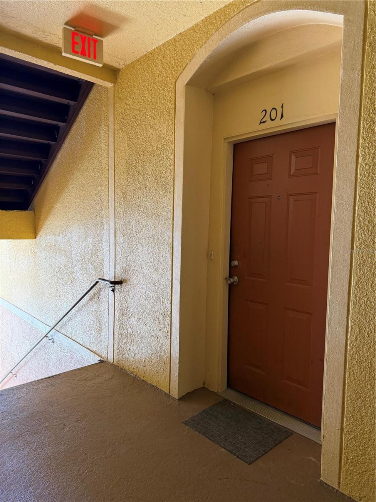 Listing Photo 11