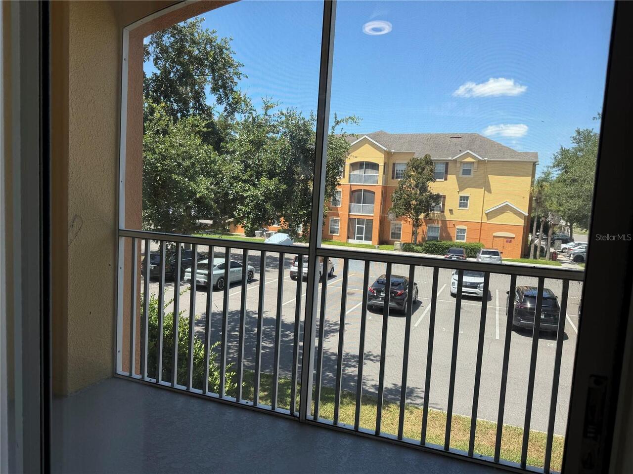 Listing Photo 12