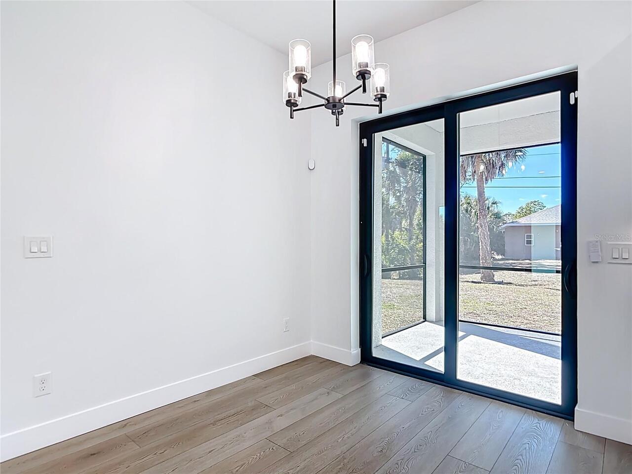 Listing Photo 9