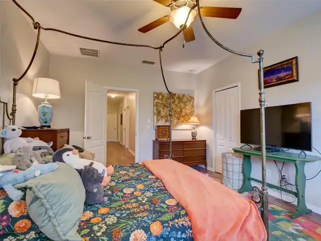 Listing Photo 25
