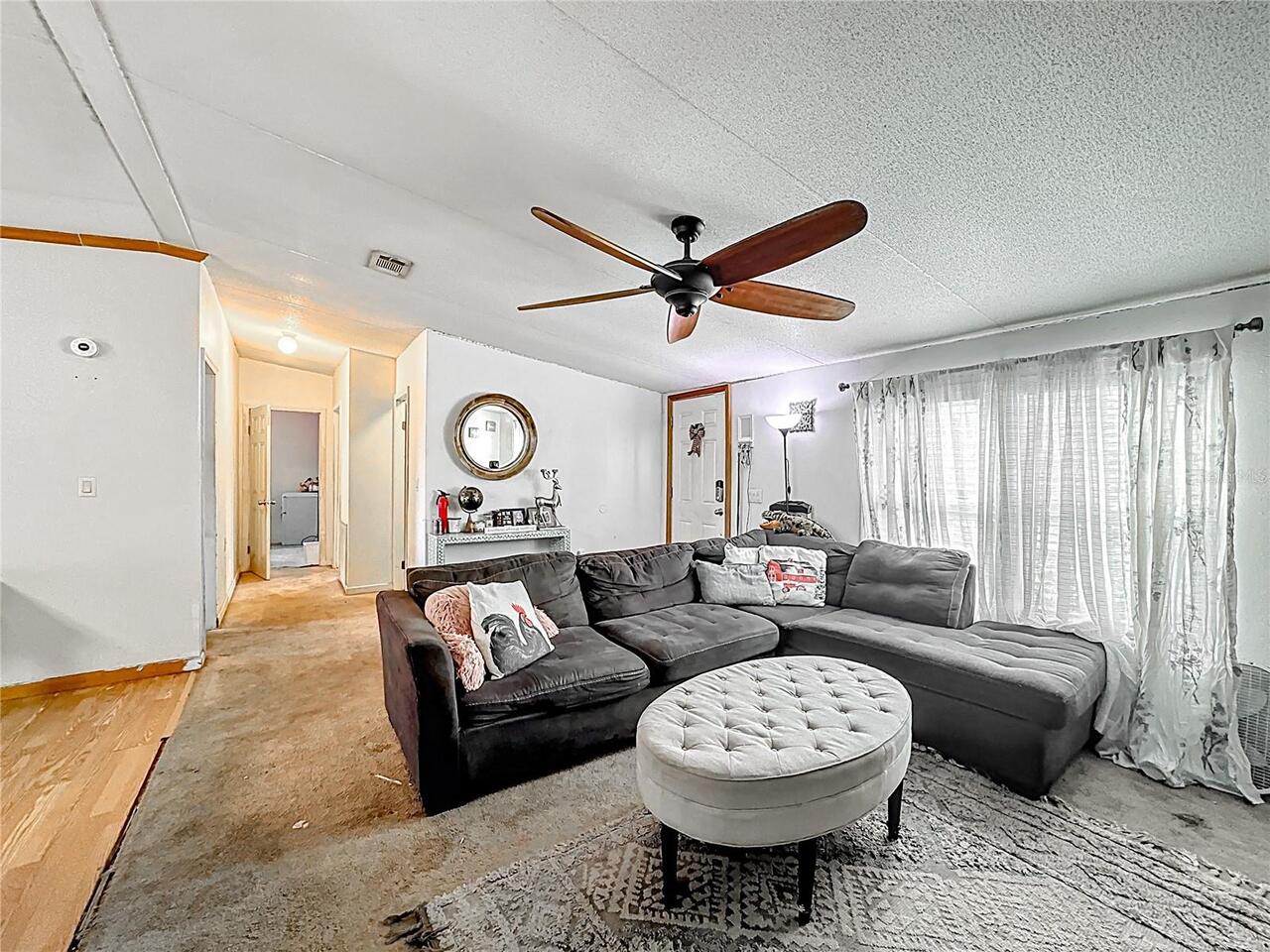 Listing Photo 8