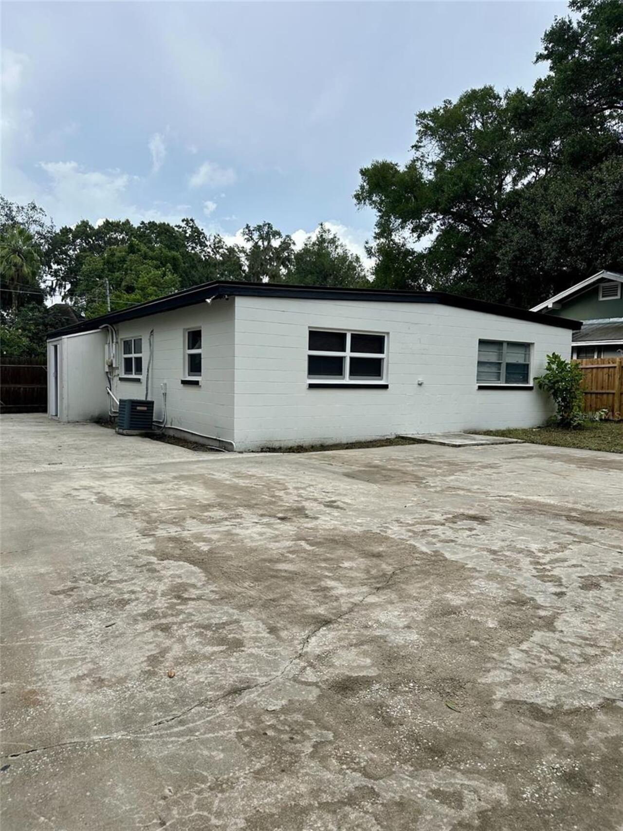 Listing Photo 14