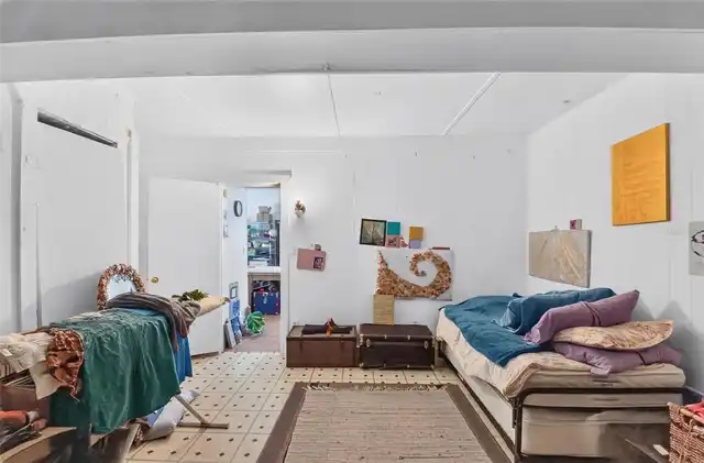 Listing Photo 32