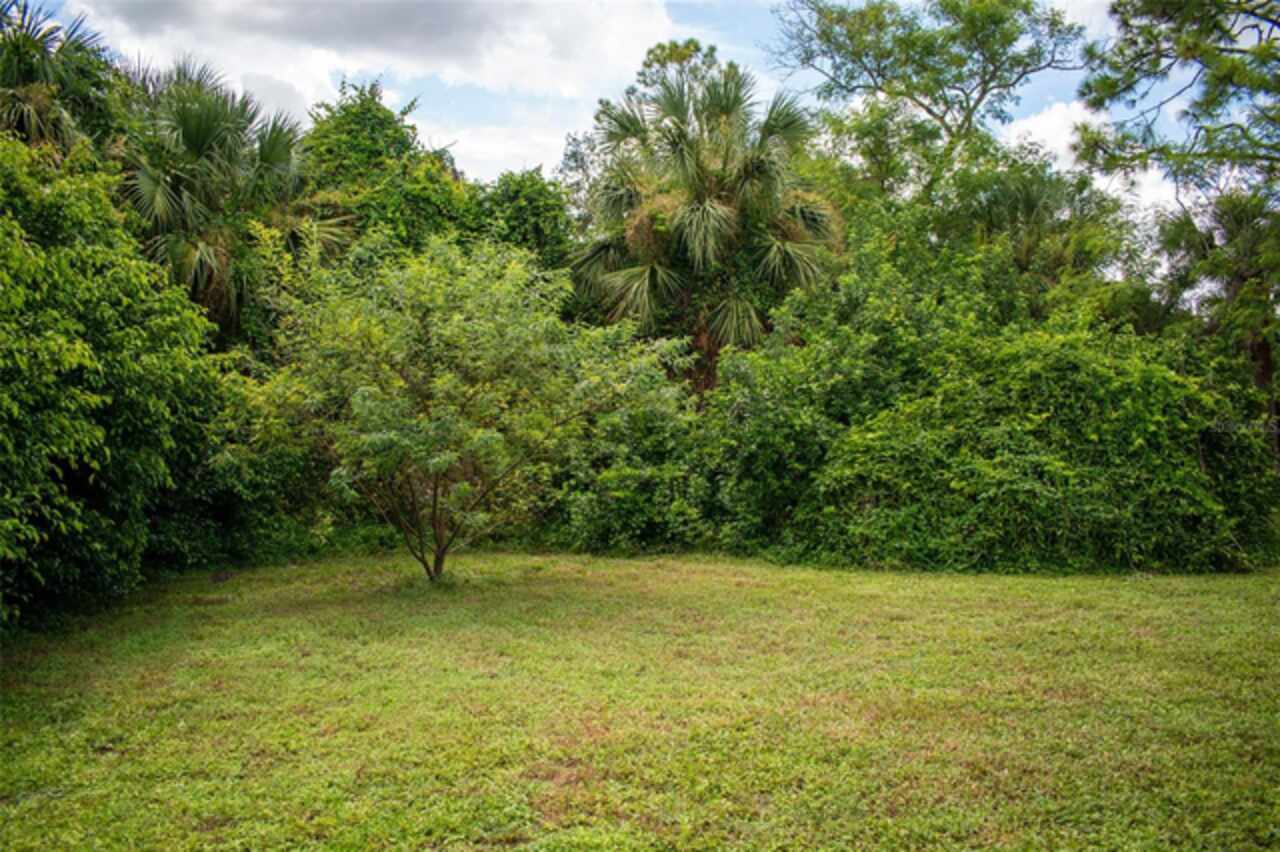 Listing Photo 11