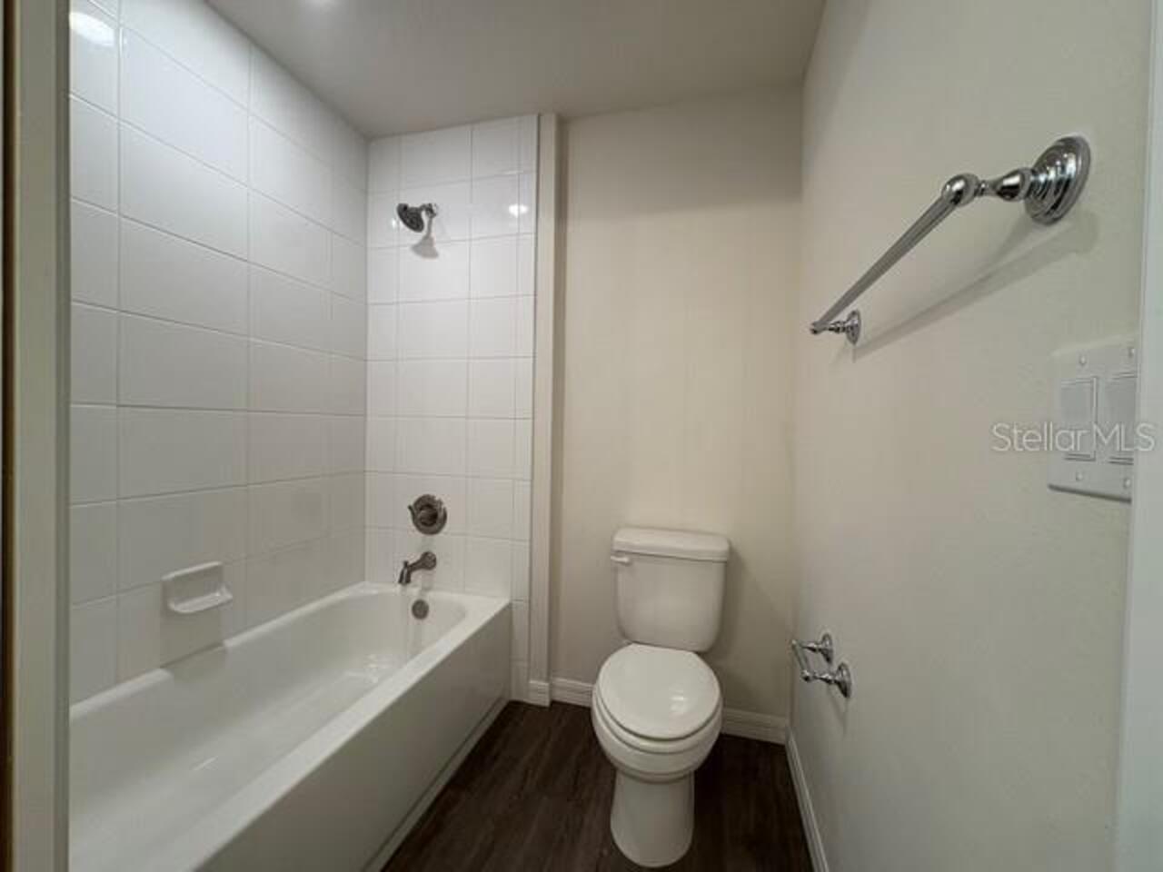 Listing Photo 12
