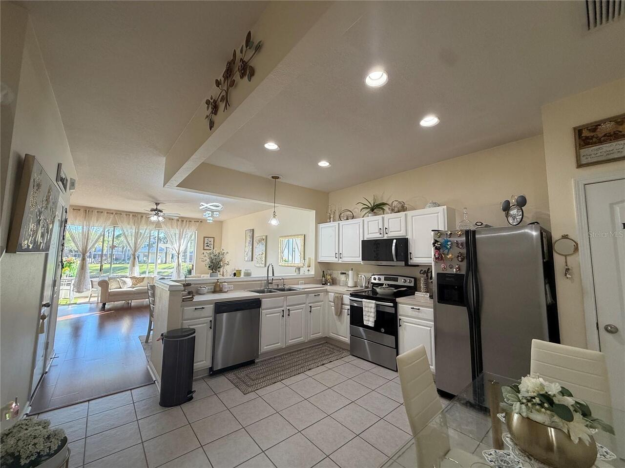 Listing Photo 11