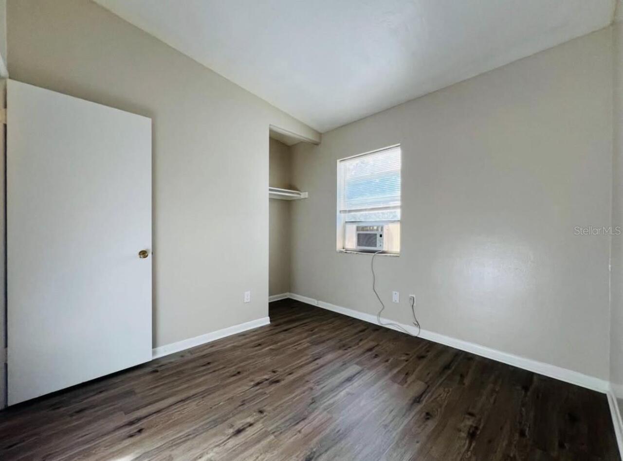 Listing Photo 9