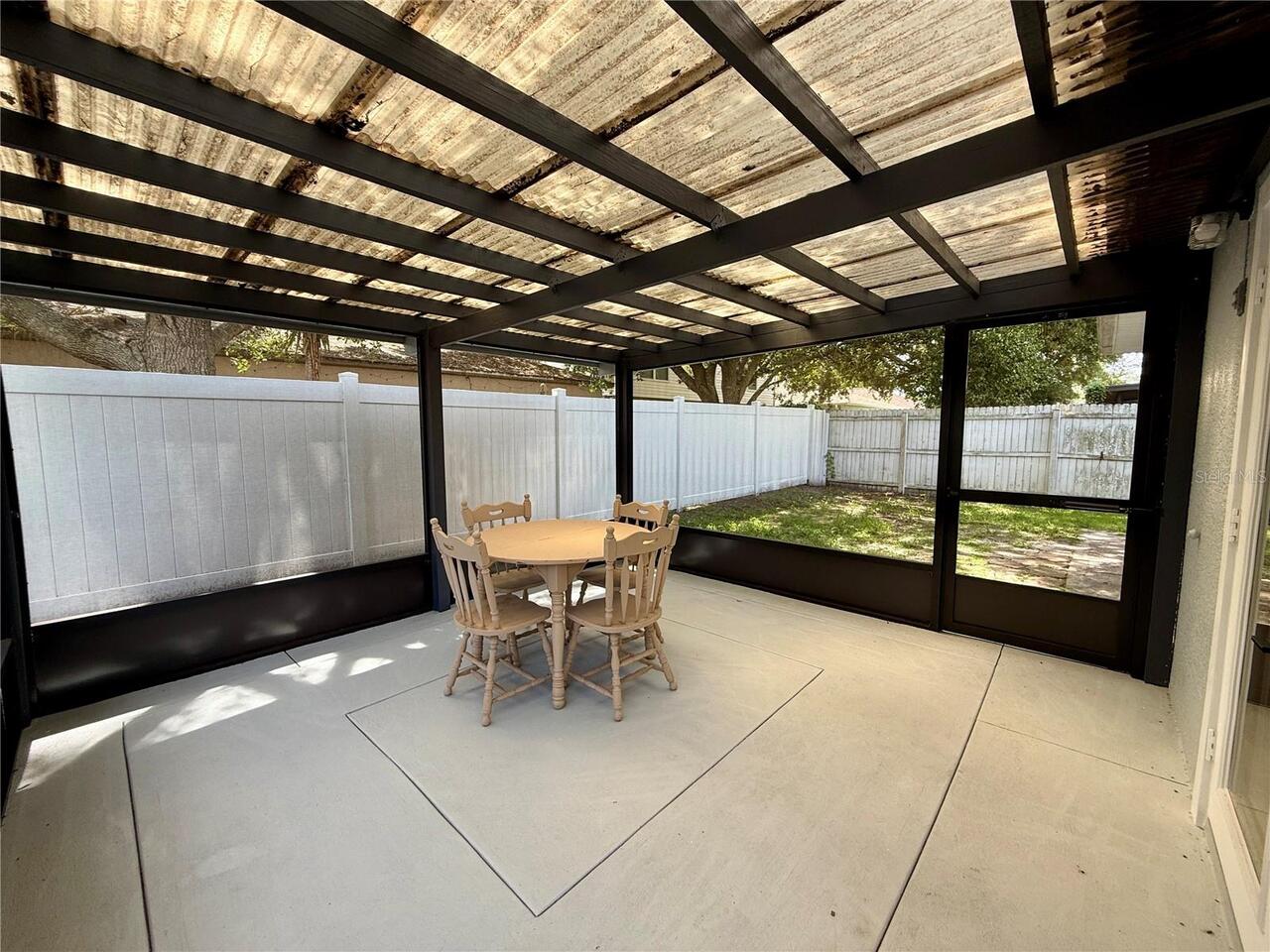 Listing Photo 14