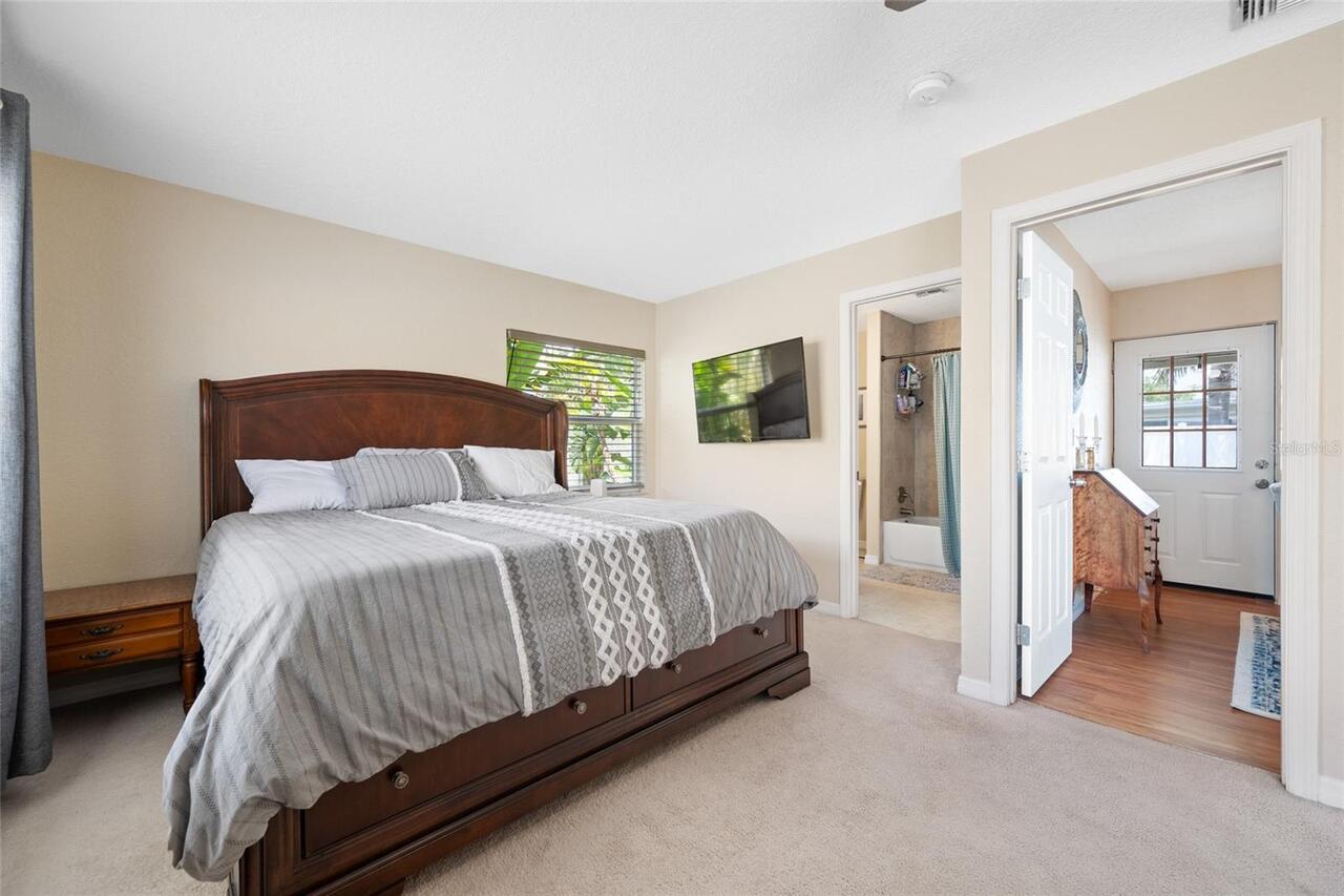 Listing Photo 17