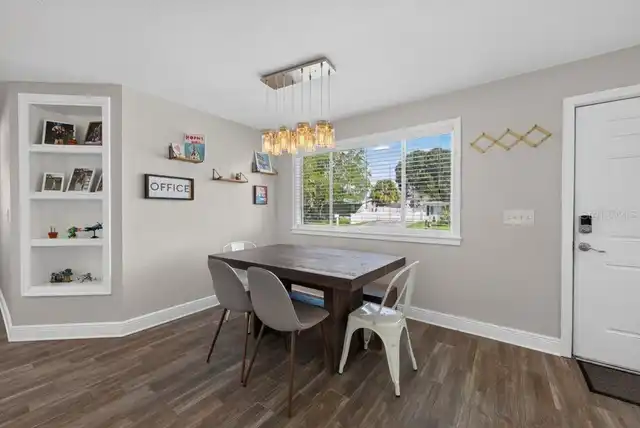 Listing Photo 10