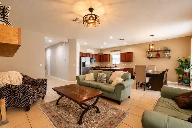 Listing Photo 10