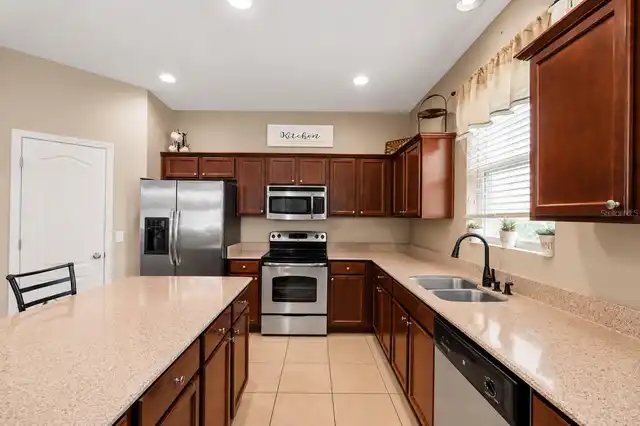 Listing Photo 14