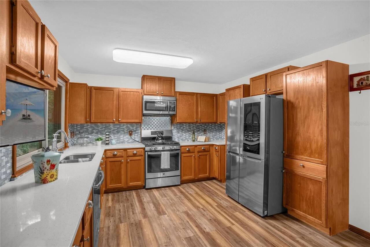 Listing Photo 10