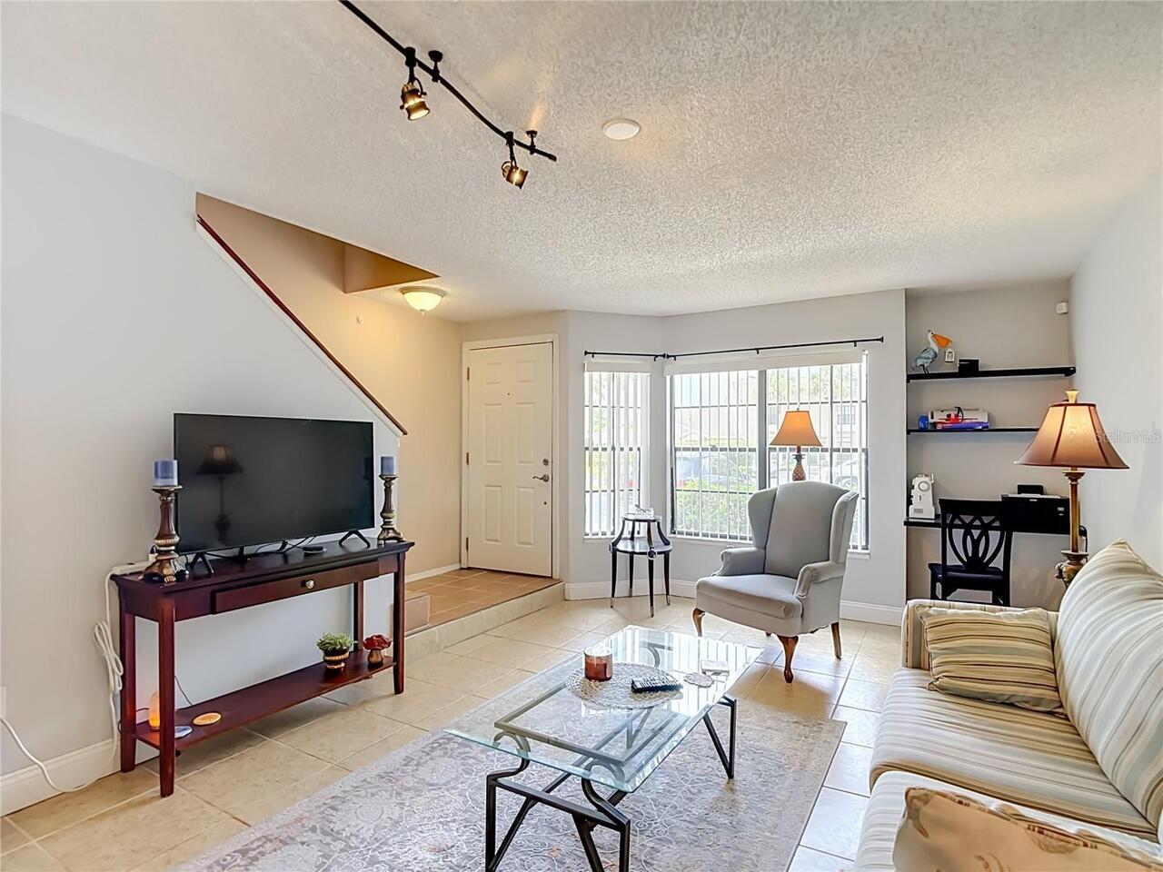 Listing Photo 9