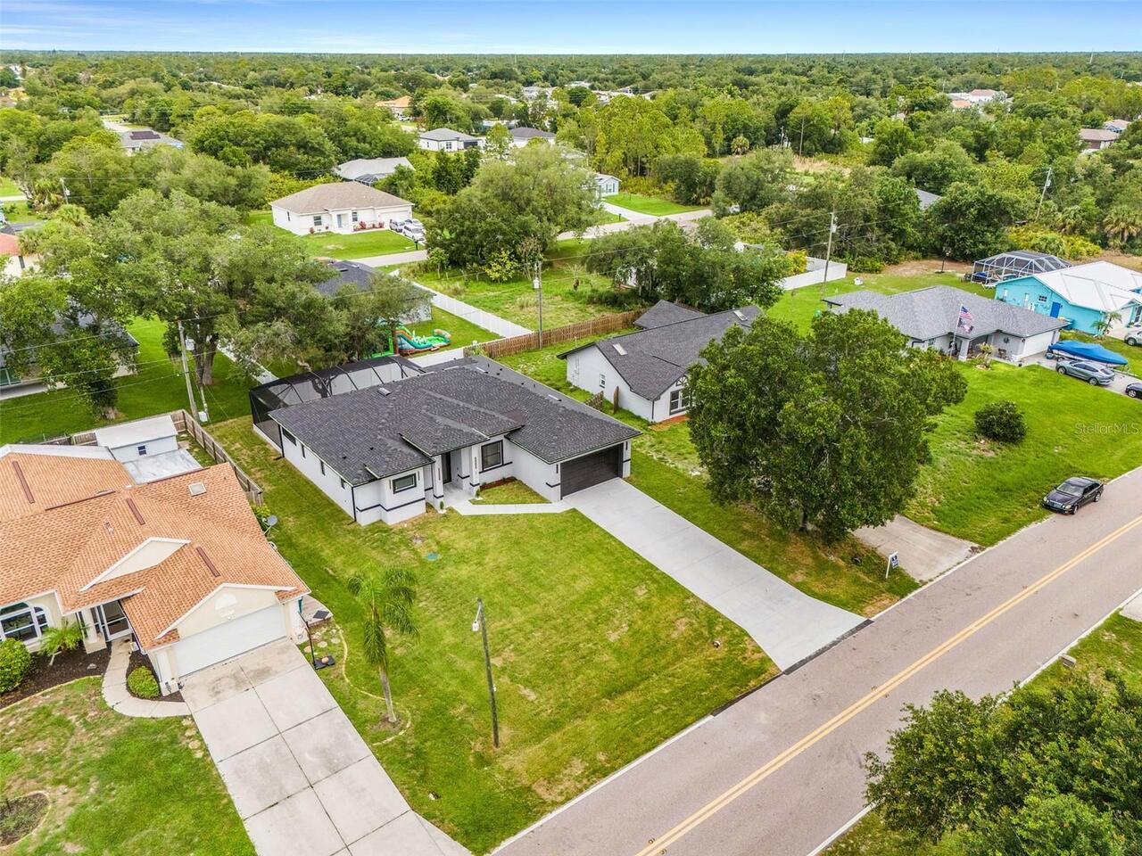 Listing Photo 8